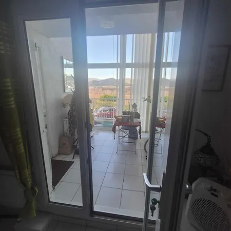 Apartmán Bright With Pool And Balcony *